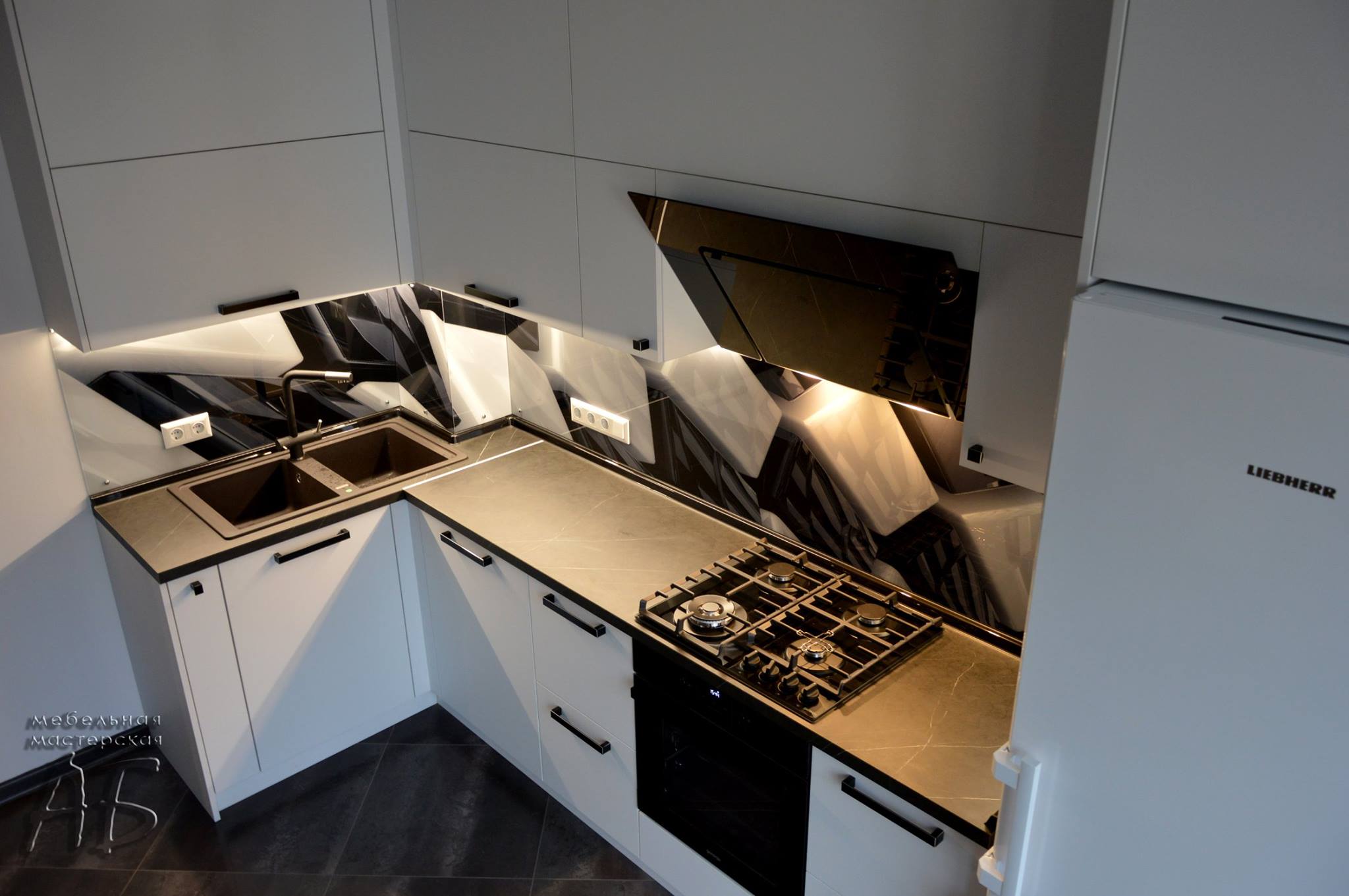 Кухни на заказ Одесса - komfortcenter-5 Кухни на заказ Одесса - komfortcenter-5