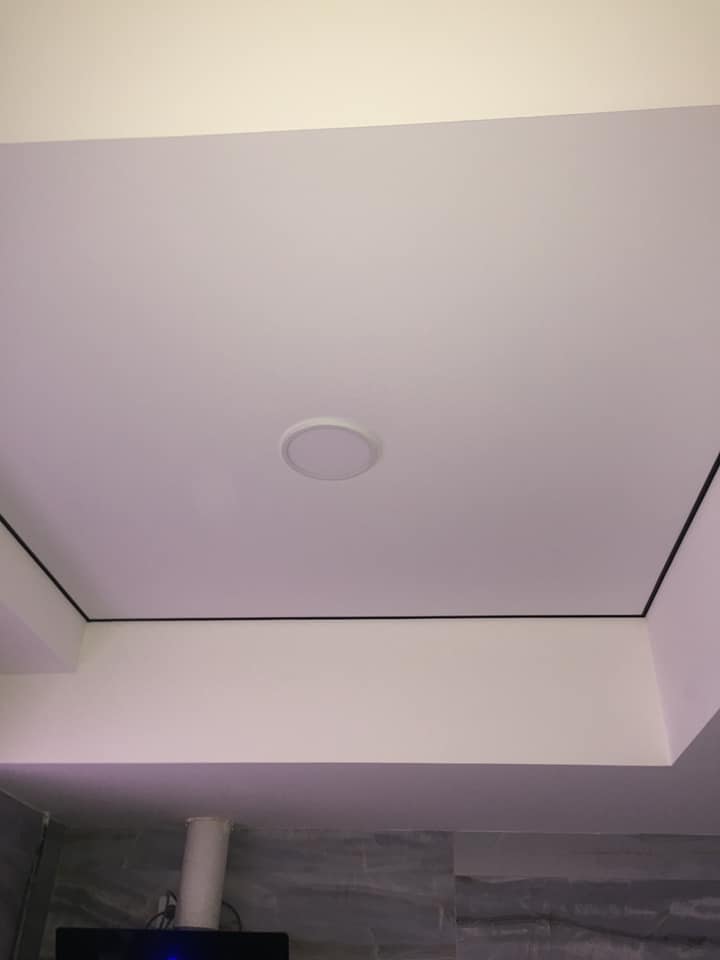 Матовый натяжной потолок зал Одесса komfortcenter.com.ua-05