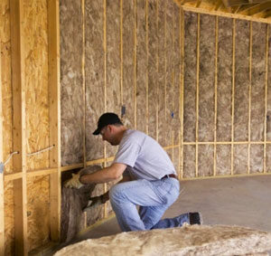 Утепление каркасных стен - komfortcenter.com.ua